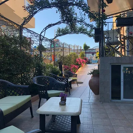 Ivano Guest house 2*