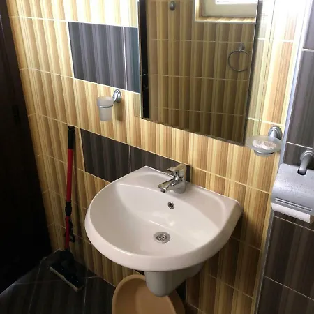 Ivano Guest house 2*